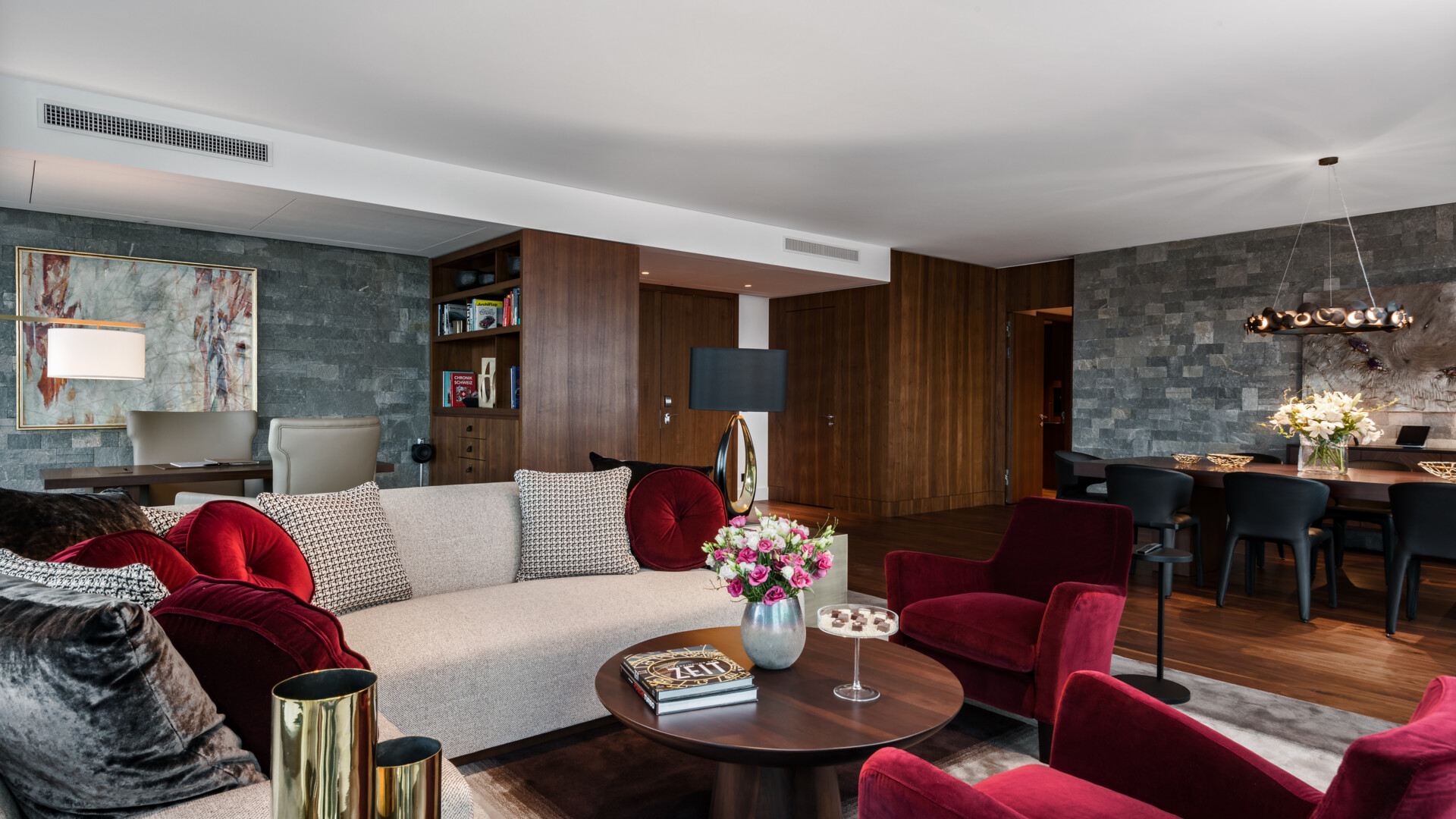 Contemporary Lake View Penthouse Suite